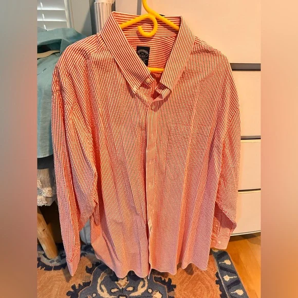 NWT Brooks Brothers Red and white Striped Men's seersucker Shirt - Picture 2 of 5